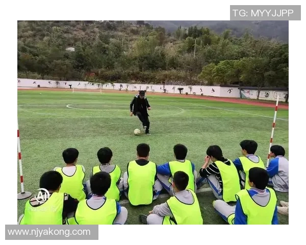 杭州足球队的团队协作之道:如何在比赛中实现默契配合与战术执行